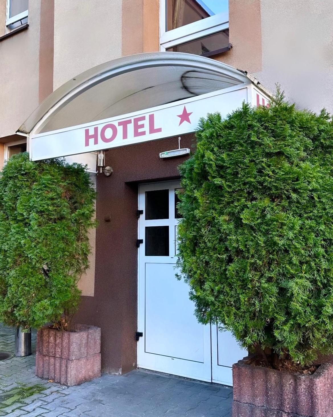 Hotel Haga Ченстохова Экстерьер фото